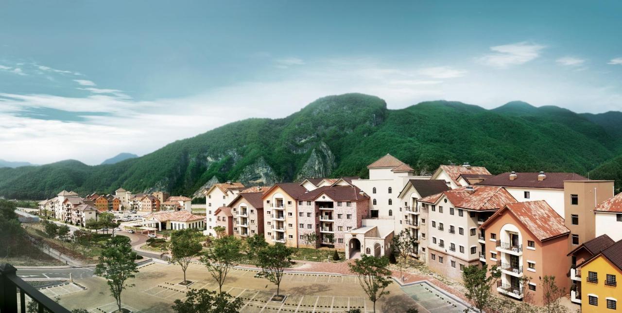Tops10 Resort Donggang Cistar Yeongwol Exterior photo