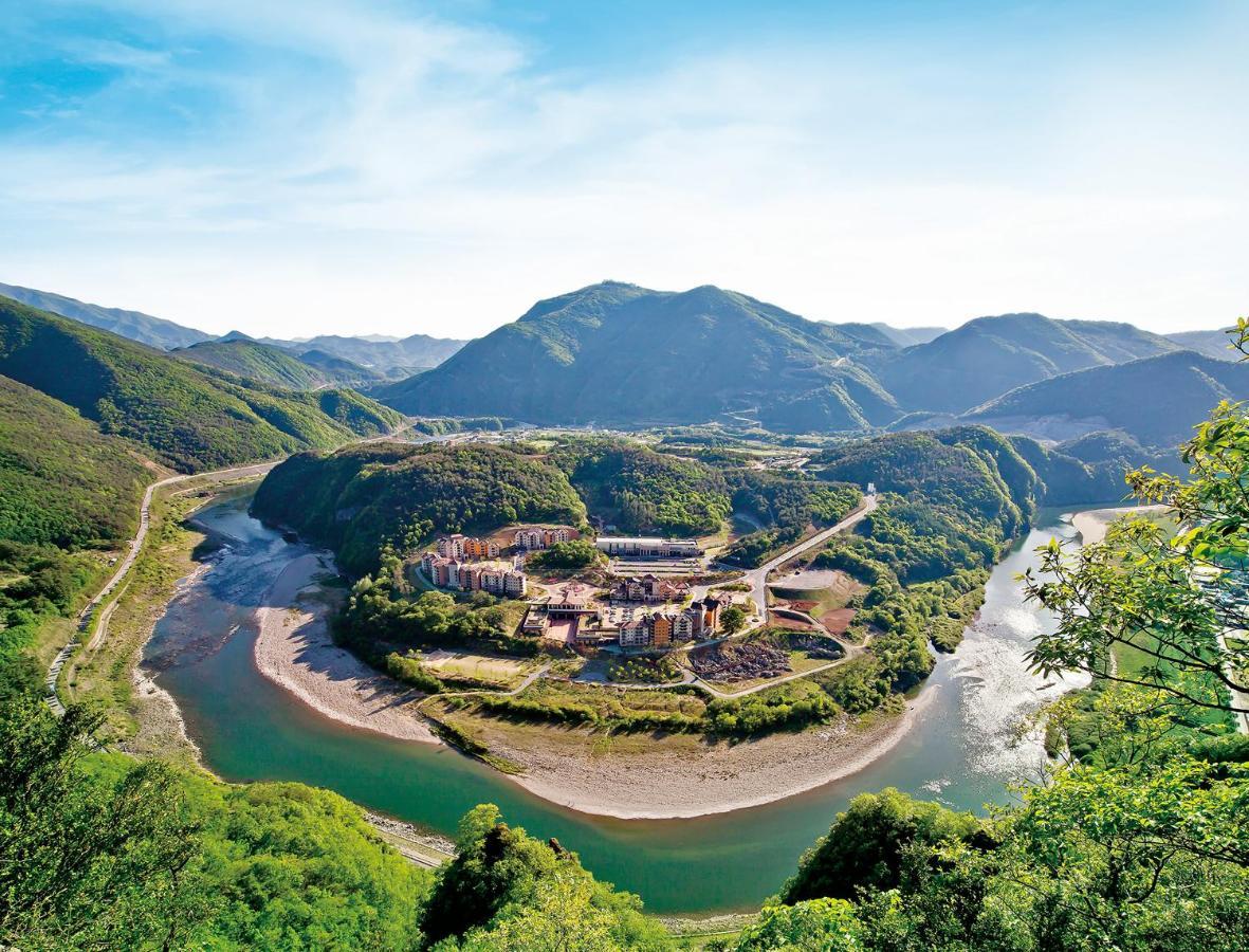 Tops10 Resort Donggang Cistar Yeongwol Exterior photo